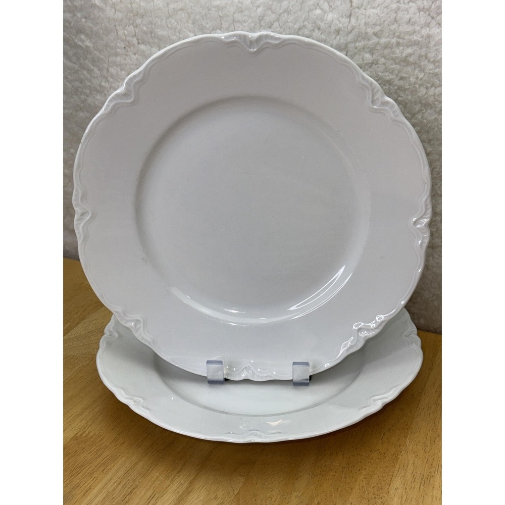 Hutschenreuther Porcelain Dinner Plates White Scalloped Edge 9.75" Set 2 Germany